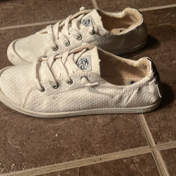 Roxy white slip on shoes - Picture 2 of 3